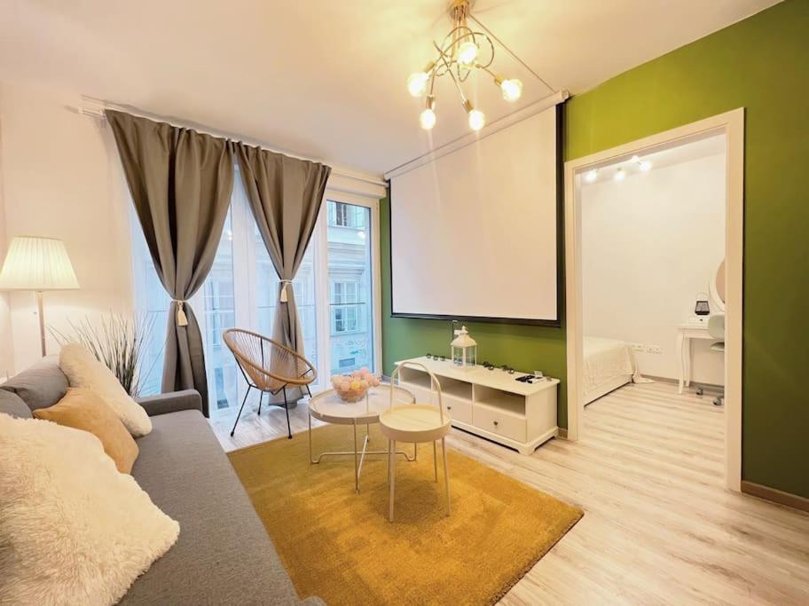 A104 - Liberty Bridge Projection Home With Free Parking 부다페스트 외부 사진